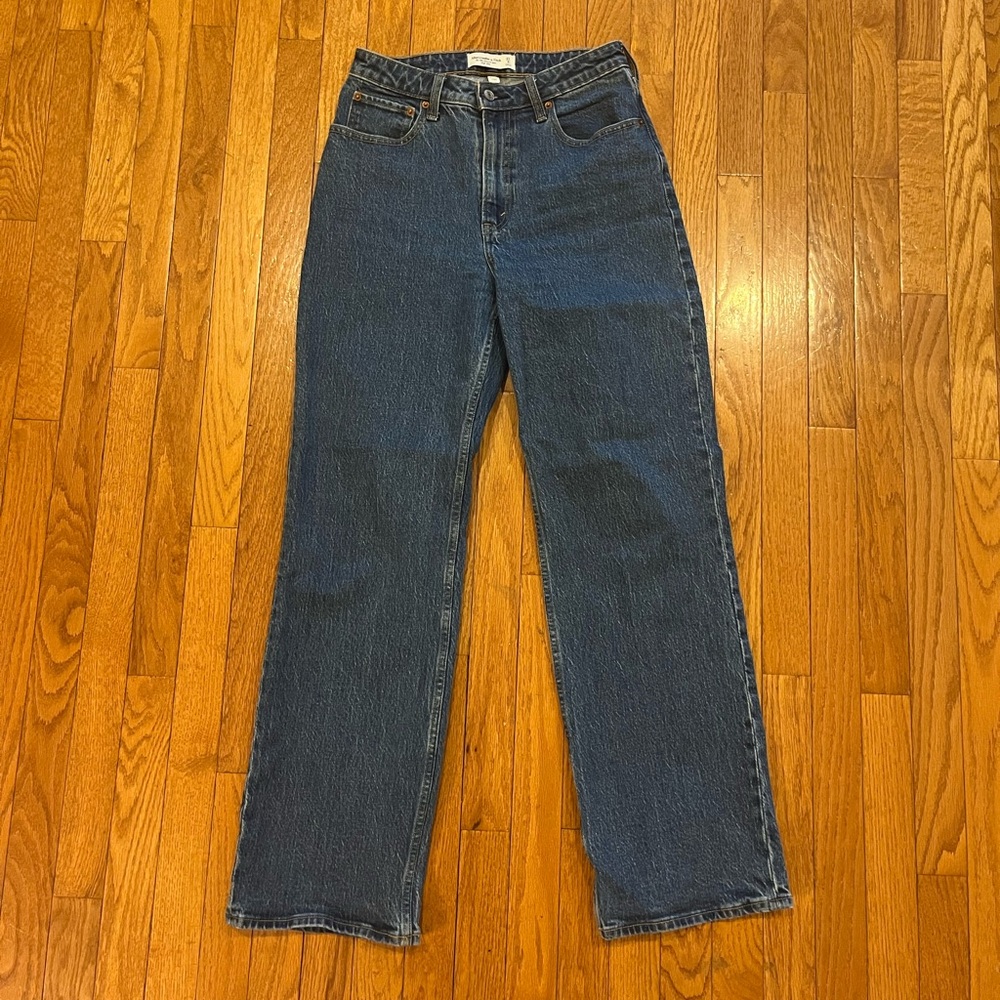 Abercrombie Curve Love High Rise 90s Relaxed Jean